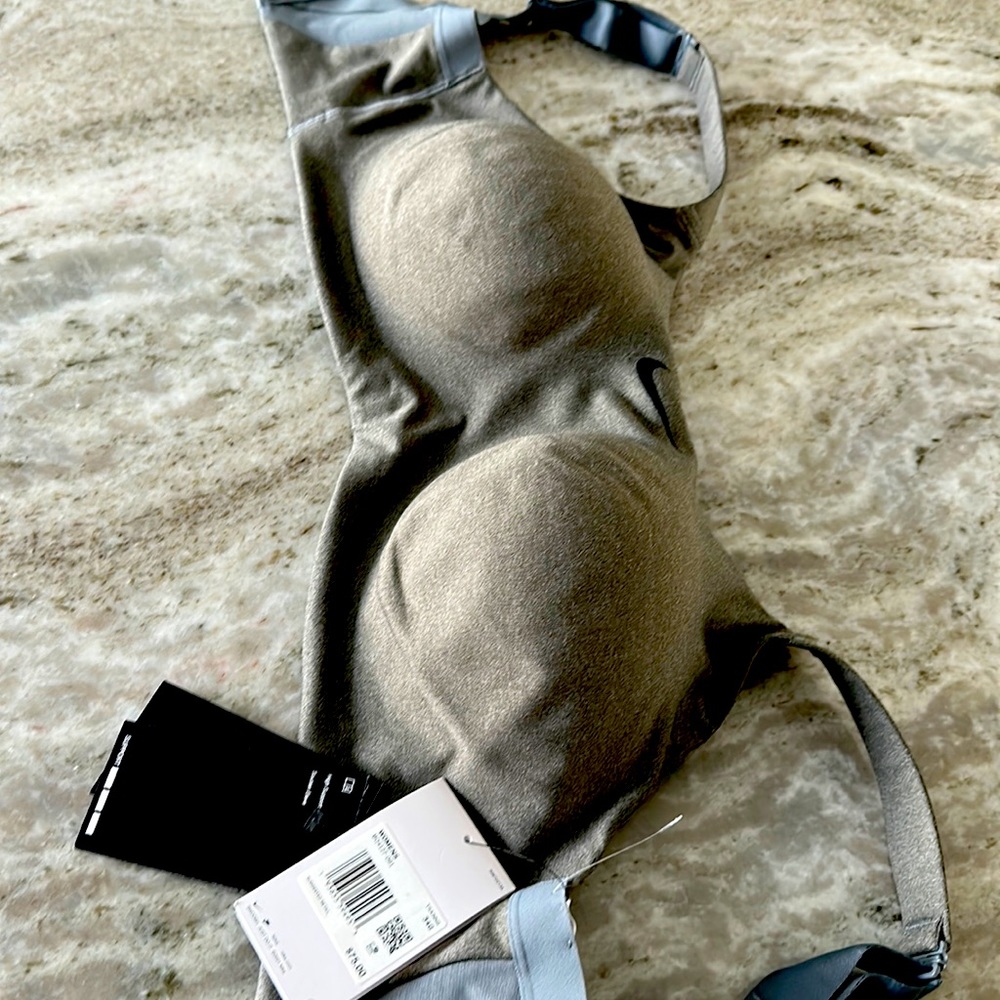 Nike Dri-fit sports bra 34G
